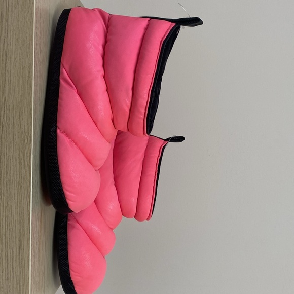 CAPEZIO dance booties PINK and Black SIZE Women 5/6 US (looks more like 5) - Picture 3 of 5